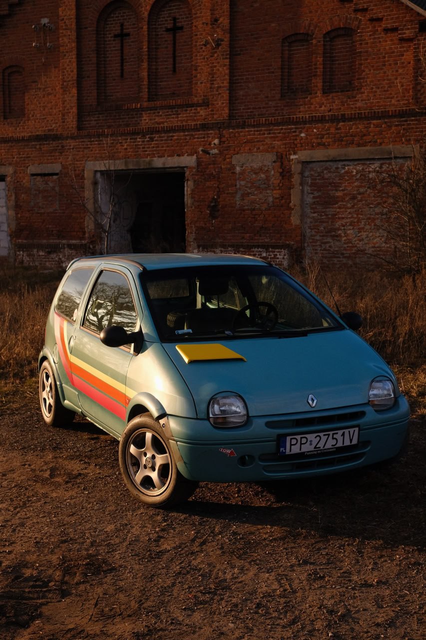 And some photos from Dave's Junkyard