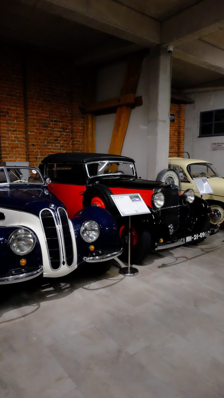 Topacz Castle Auto Muzeum, Wrocław